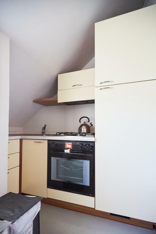 Guesthost - Con Balcone Per 2 Persone Milan